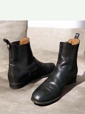 FRYE Black Leather Chelsea Made in Mexico Boots Size 9
